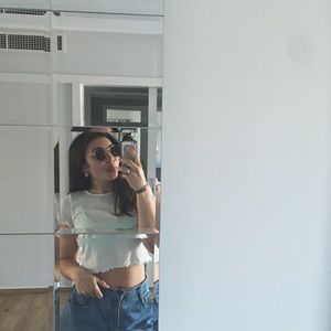 Meet your Posher, Caroline